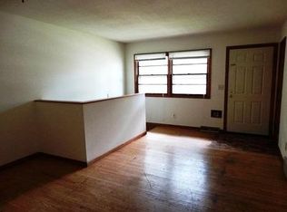 1058 25th Ave SE, Minneapolis, MN 55414