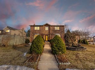 25 Sir Lancelot Ct, Caledon, ON L7E 1N3