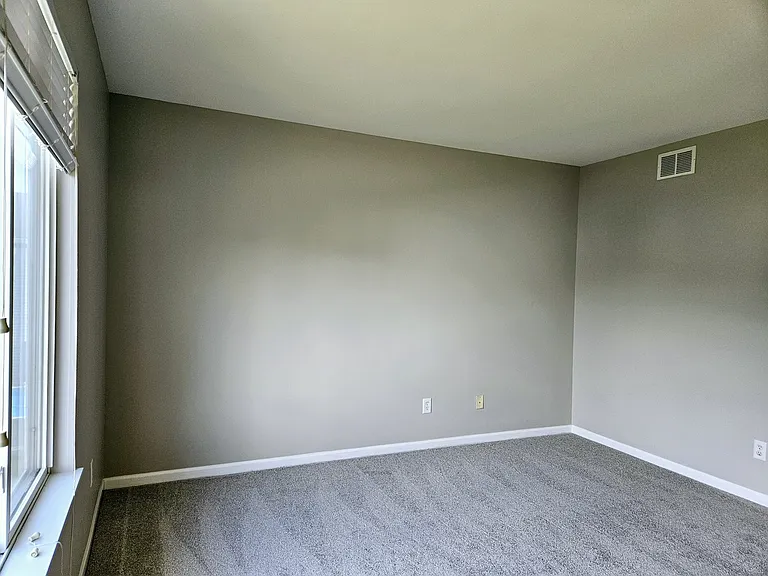 14127 Faulkner Ct — Photo 9