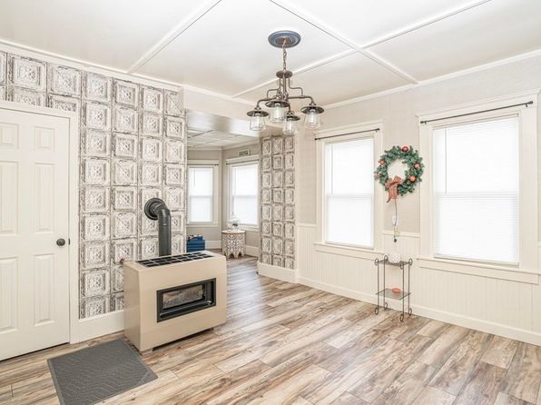 4 Nemasket St Floor 2