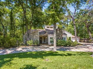 145 Champion Ln, Conroe, TX 77304