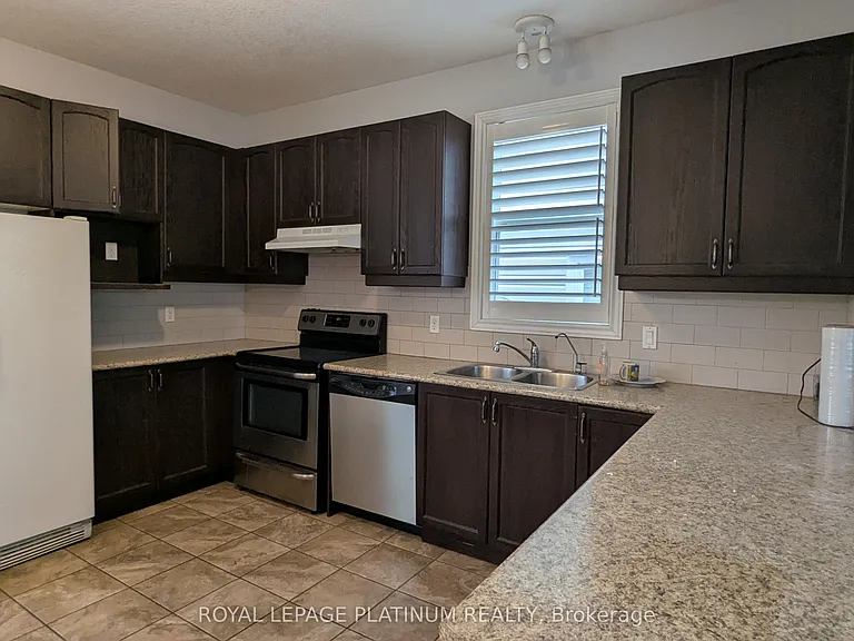 669 Zermatt Dr — Photo 9