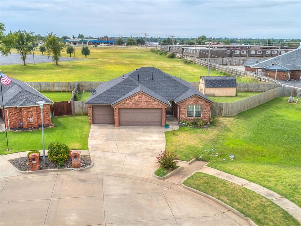 1st image of 4000 Grace Cir