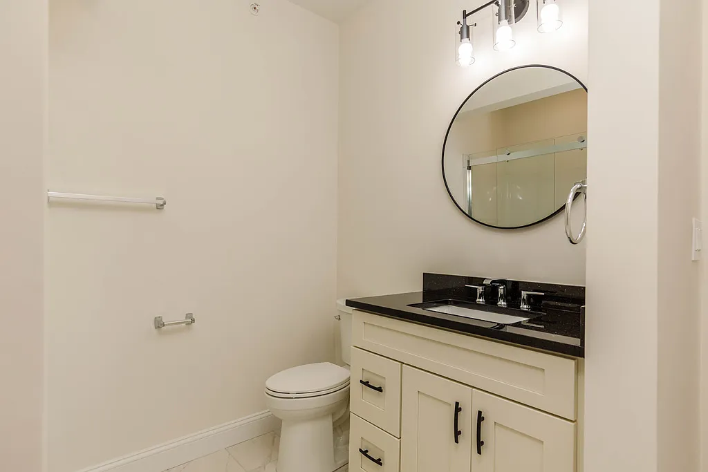 2 bed, 910 sqft, $2,495 — Photo 4