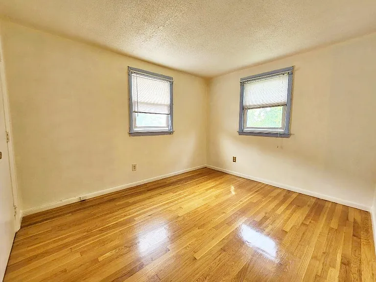 183 Reservoir Ave #2 — Photo 4