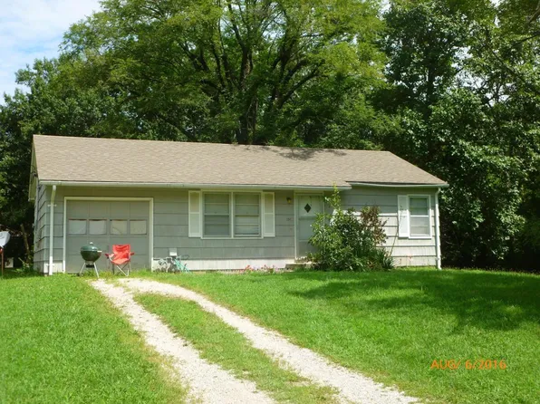 609 Hancock St, Warrensburg, MO 64093