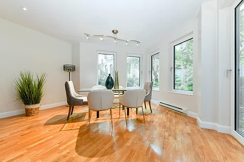 492 Beacon St Photo 1