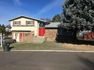 911 Groom Ln, Grandview, WA