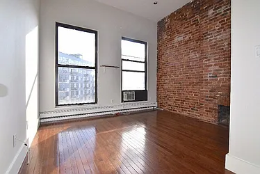 Rented by Optimar International Realty