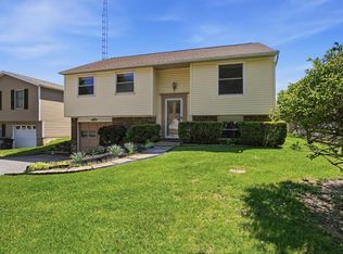 5454 Brook Point Rd, Toledo, OH 43611