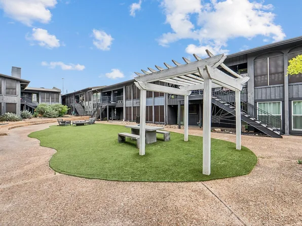 909 Reinli St APT 118, Austin, TX 78751