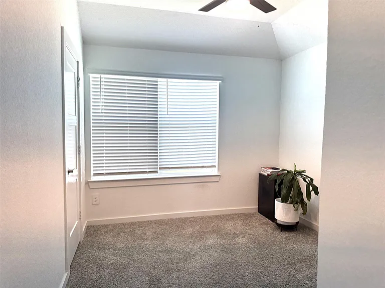 22603 Petrizzi Ln — Photo 26
