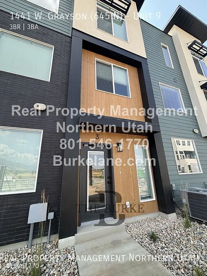 Where Comfort Meets Convenience. Elevated Townhome Living — Photo 1