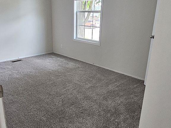 4th image of 2550 Cleveland Ct #258