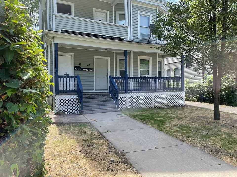 74 Cabot St #1