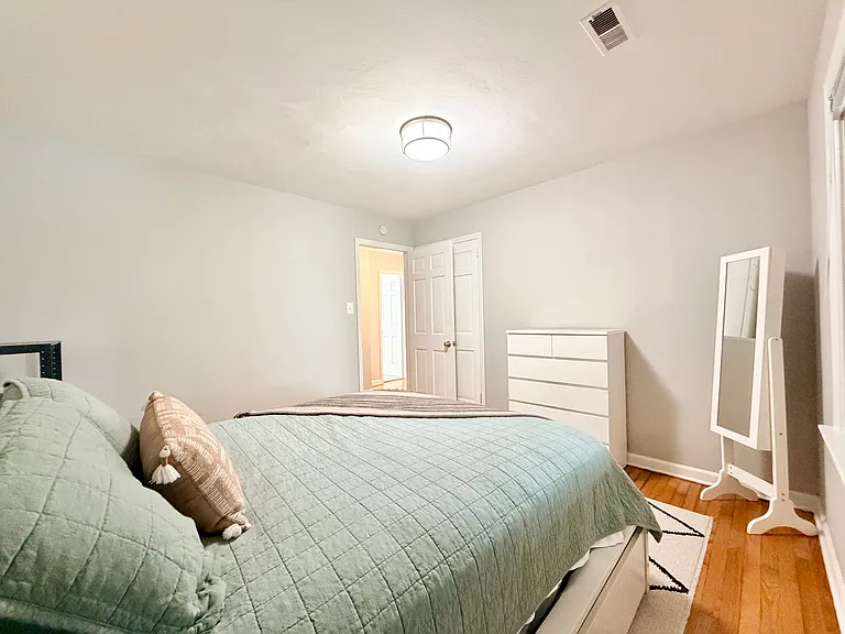 346 W McGinnis Cir — Photo 23