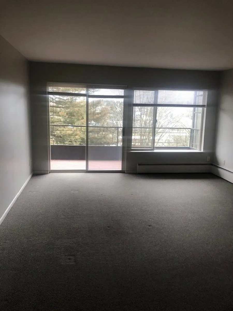 New Exterior Photo - 4714 22nd Ave NE #1