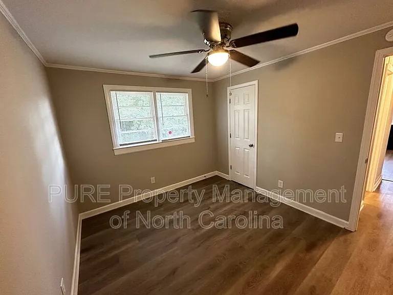 110 Mendota Ave — Photo 13