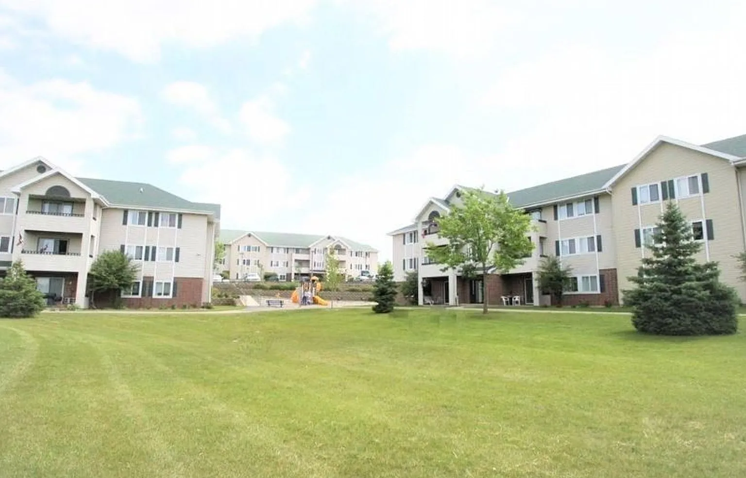 City View Apartments — Photo 1