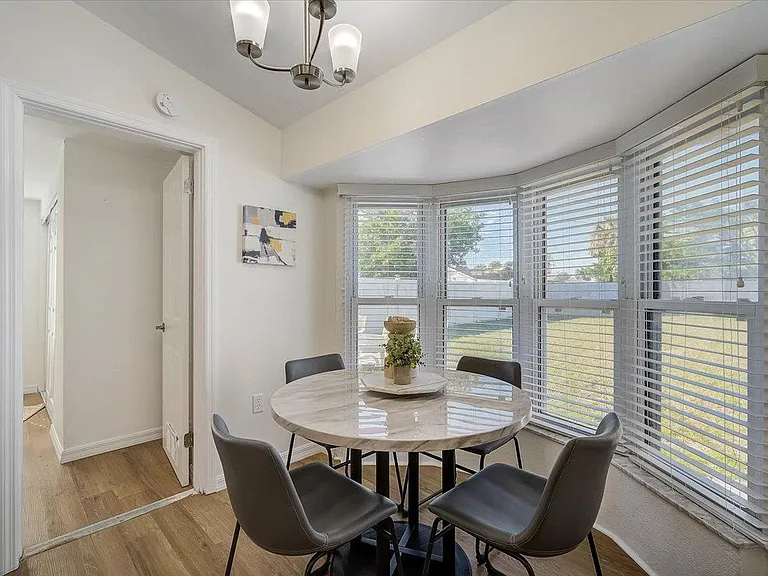 6228 Fordham Pl — Photo 12