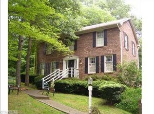 5536 Folkstone Rd, Pfafftown, NC 27040