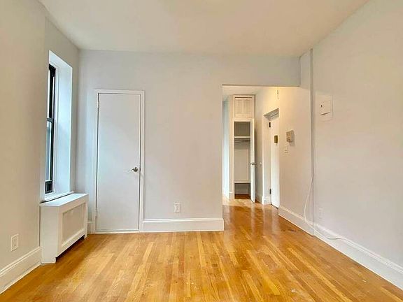 4th image of 325 Bleecker St APT 19