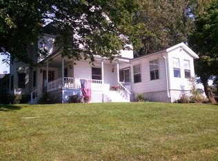 2077 260th St, Mount Pleasant, IA 52641