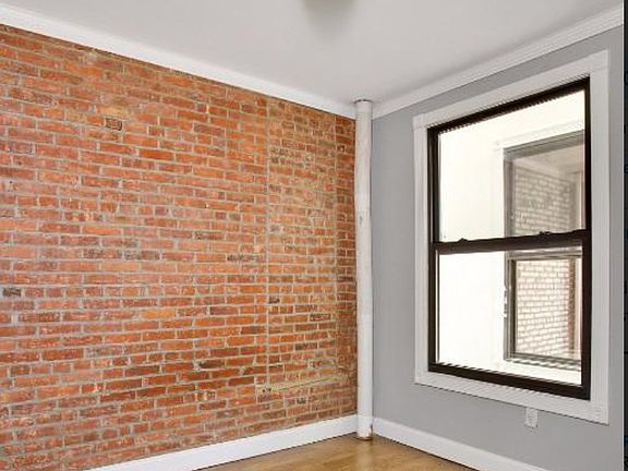 3rd image of 112 Avenue A #4