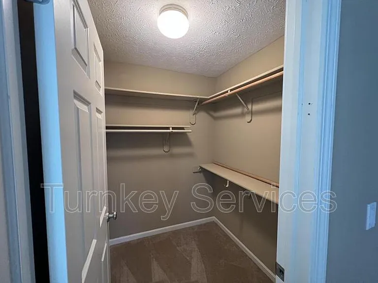 5016 California St #12 — Photo 11