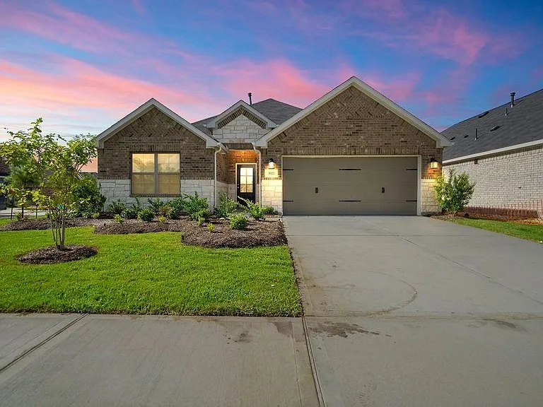 9903 Silverling Ct — Photo 1