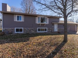 4508 S Ash Grove Ave, Sioux Falls, SD 57103