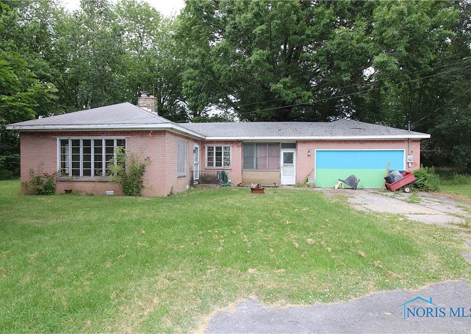 1st image of 3265 W Lakeshore Dr
