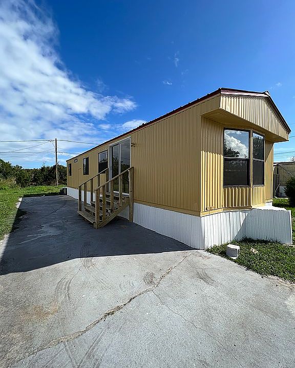 1st image of 4623 East Ln #80