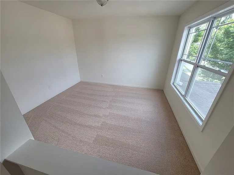 3501 Kentwater Dr — Photo 10