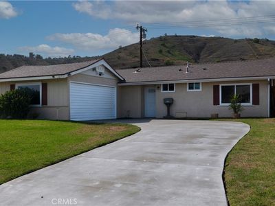 2275 Farringdon Ave, Pomona, CA, 91768