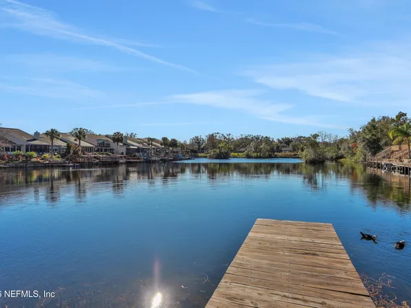 8 FOX VALLEY Drive, Orange Park, FL 32073