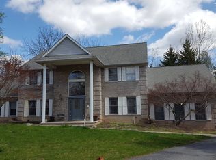 8 Earl Ct, Montville, NJ 07045