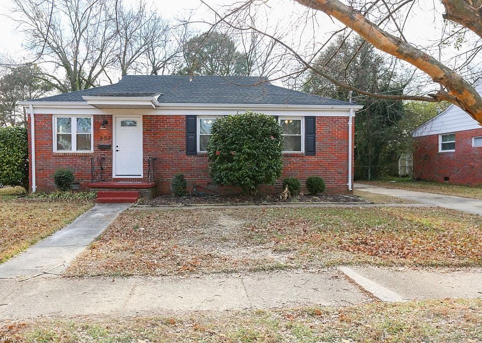 1st image of 553 Summers Dr