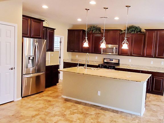 3rd image of 42793 W Kingfisher Dr