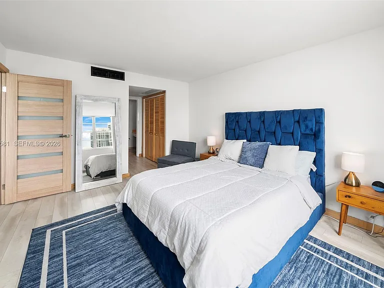 6770 Indian Creek Dr #Penthouse B — Photo 23