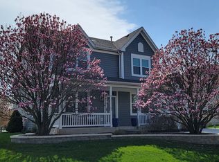 181 Atwell St, Elgin, IL 60124