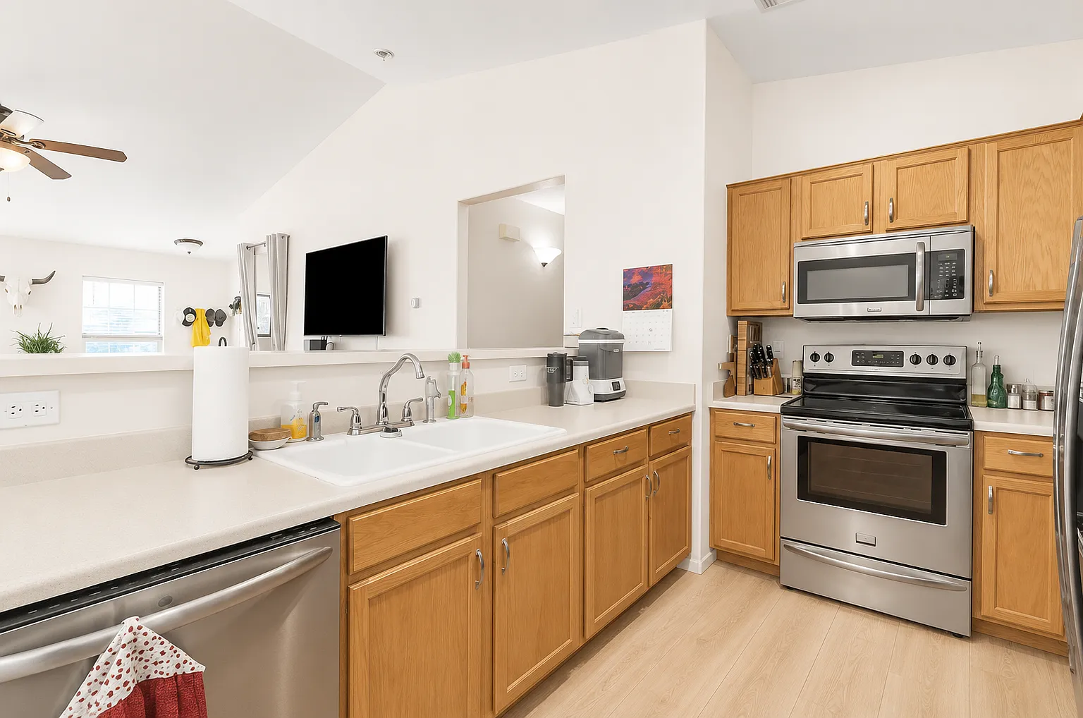 4 bed, 1530 sqft, $2,250 — Photo 3