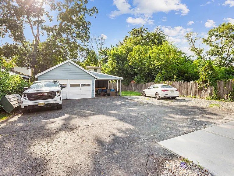 923 Ringwood Ave #2 — Photo 8
