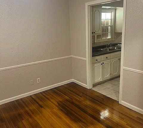 2nd image of 2121 Goodhaven Dr
