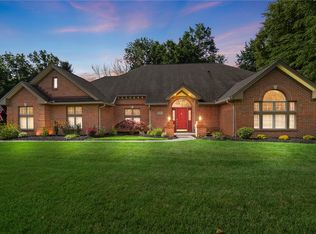 9301 Patriot Woods Ct, Dayton, OH 45458