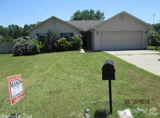 13 Willard St, Ward, AR 72176