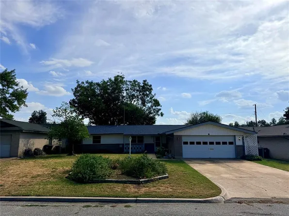 8332 NW 35th St, Bethany, OK 73008