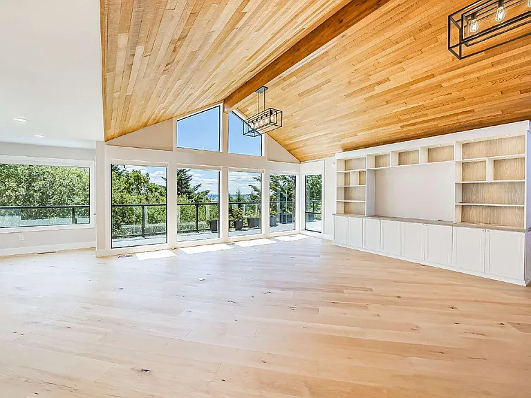 4634 Lighthouse Dr NE — Photo 39