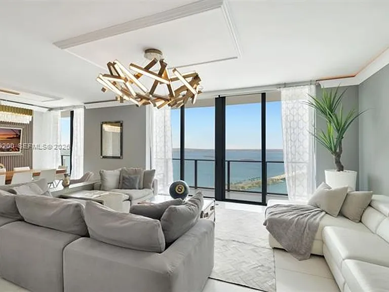 501 NE 31st St #Penthouse 4302 — Photo 1