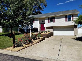219 Justice Dr, East Peoria, IL 61611